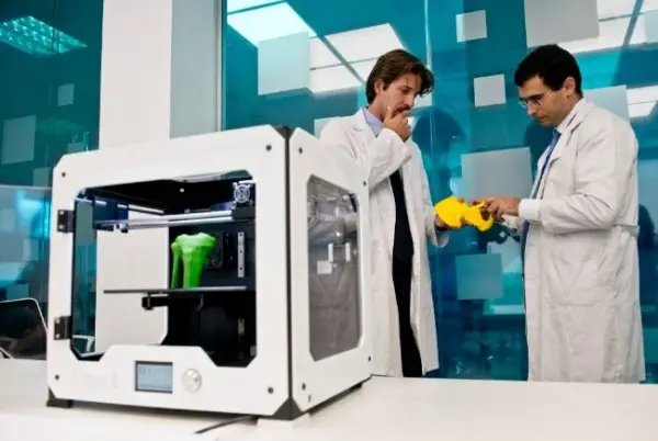 ¿Cuántos hospitales tienen impresoras 3D?
