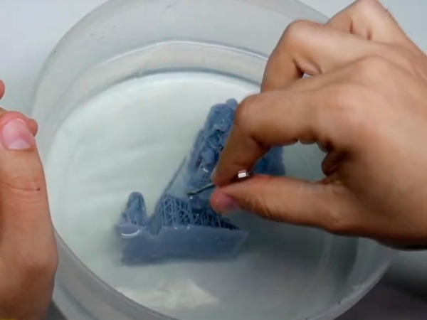 ¿Curar impresiones de resina en agua?  Cómo hacerlo correctamente