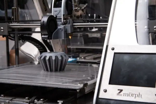 ¿Pueden las impresoras 3D imprimir metal y madera?