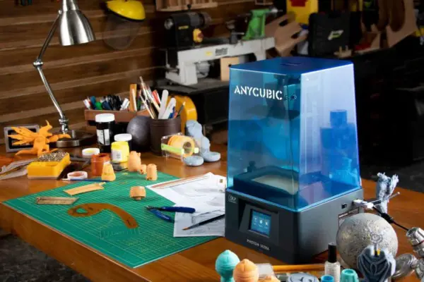 Anycubic lanzará una impresora 3D DLP de escritorio asequible