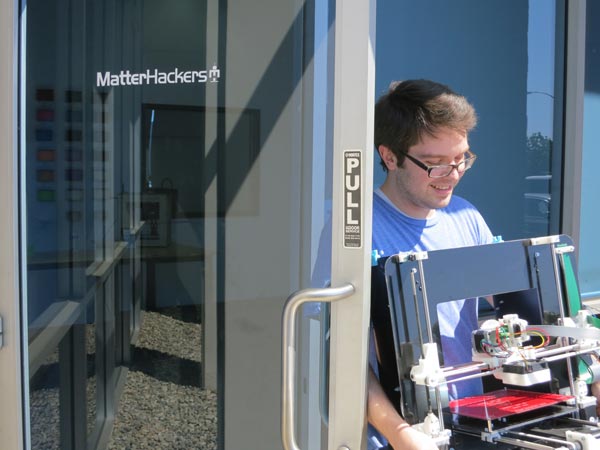 Matterhackers abre tienda de impresión 3D y lanza Mattercontrol 0.7.6