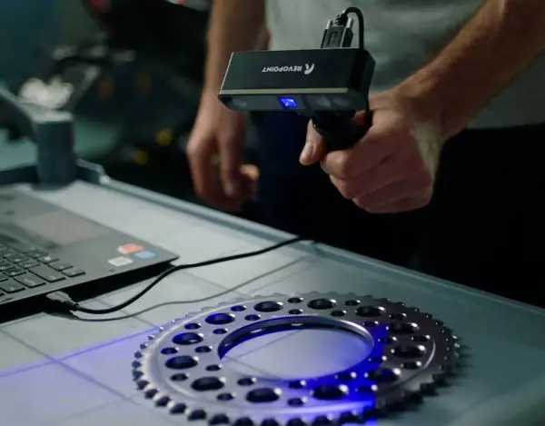 Revopoint lanza el escáner 3D MINI en Kickstarter - especificaciones técnicas y precios